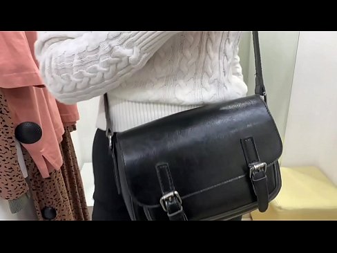 ❤️ فِيٽنگ روم ۾ ڊِلڊو سان نوجوان ڪچي FeralBerry جي عوامي مشت زني ️❌ تي sd.ixiporn.ru